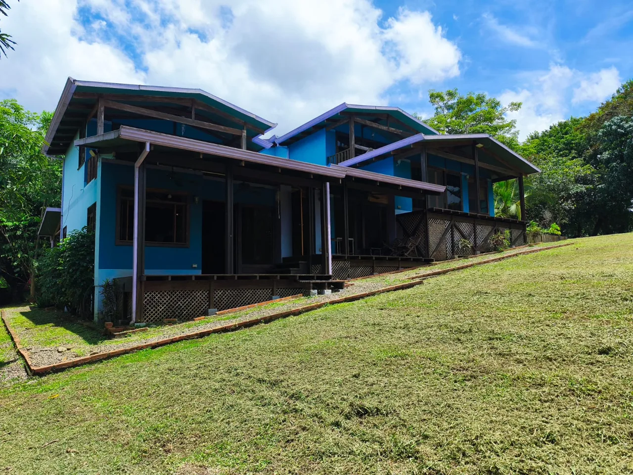 Mountain Retreat with Mango Plantation – Turrubares- Property on 3.7 Hectares | $559,000