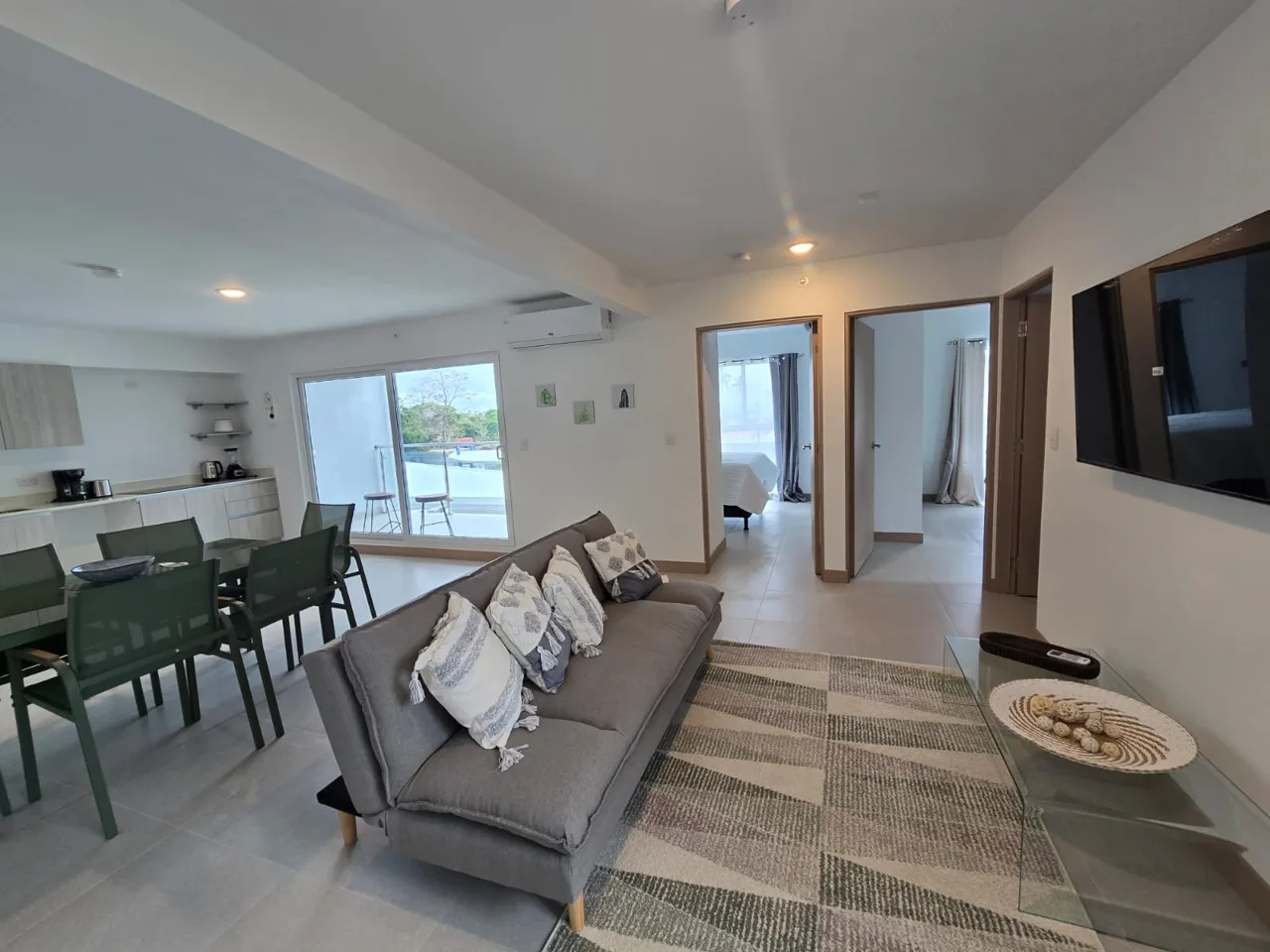 Jaco Beach, NEW 2-bedroom spacious condo