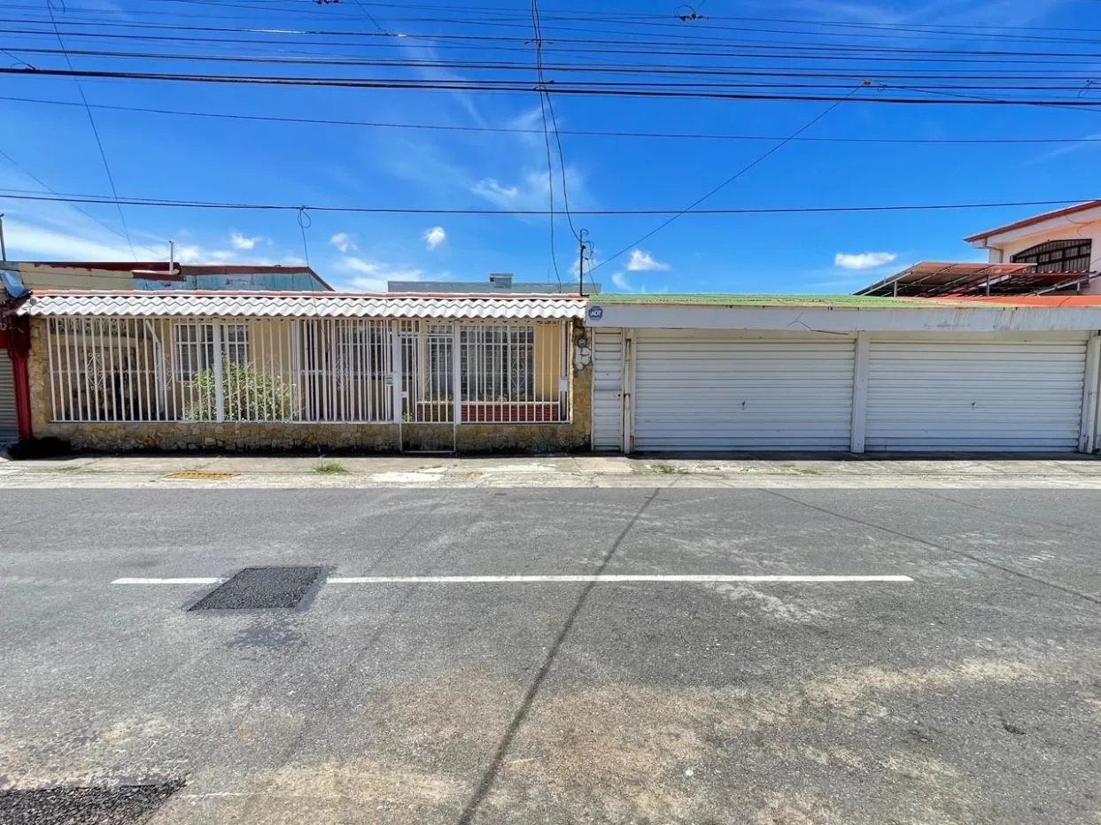 HOUSE FOR SALE in Downtown Santo Domingo/Mixed Use/SP