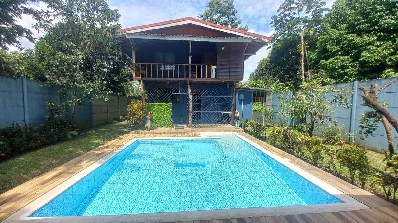 Turn-Key 3-Bedroom Oasis Near La Fortuna – Sleeps 10!