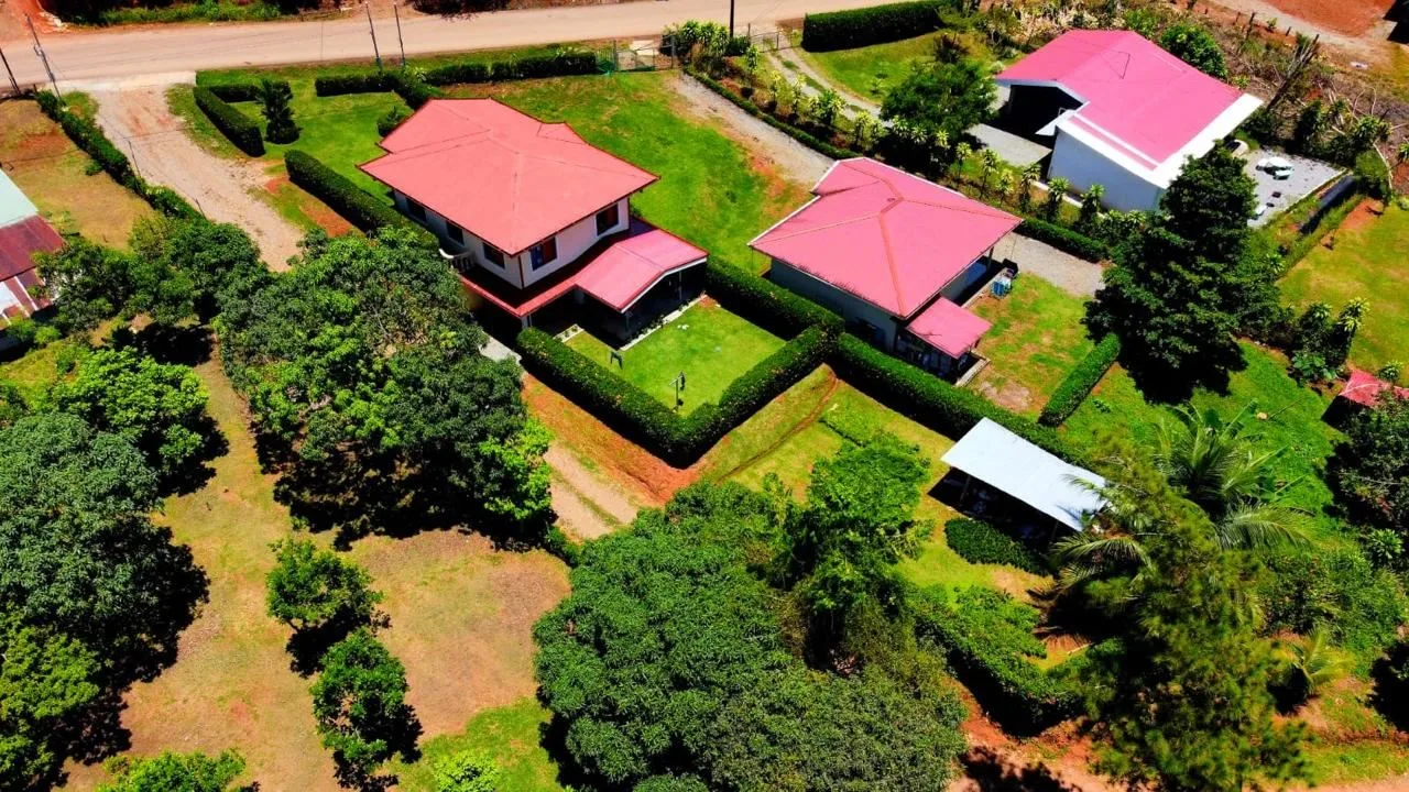 High-Quality 3-BR House in La Esperanza, San Pedro – Prime Location &amp; Large Lot — photo 4