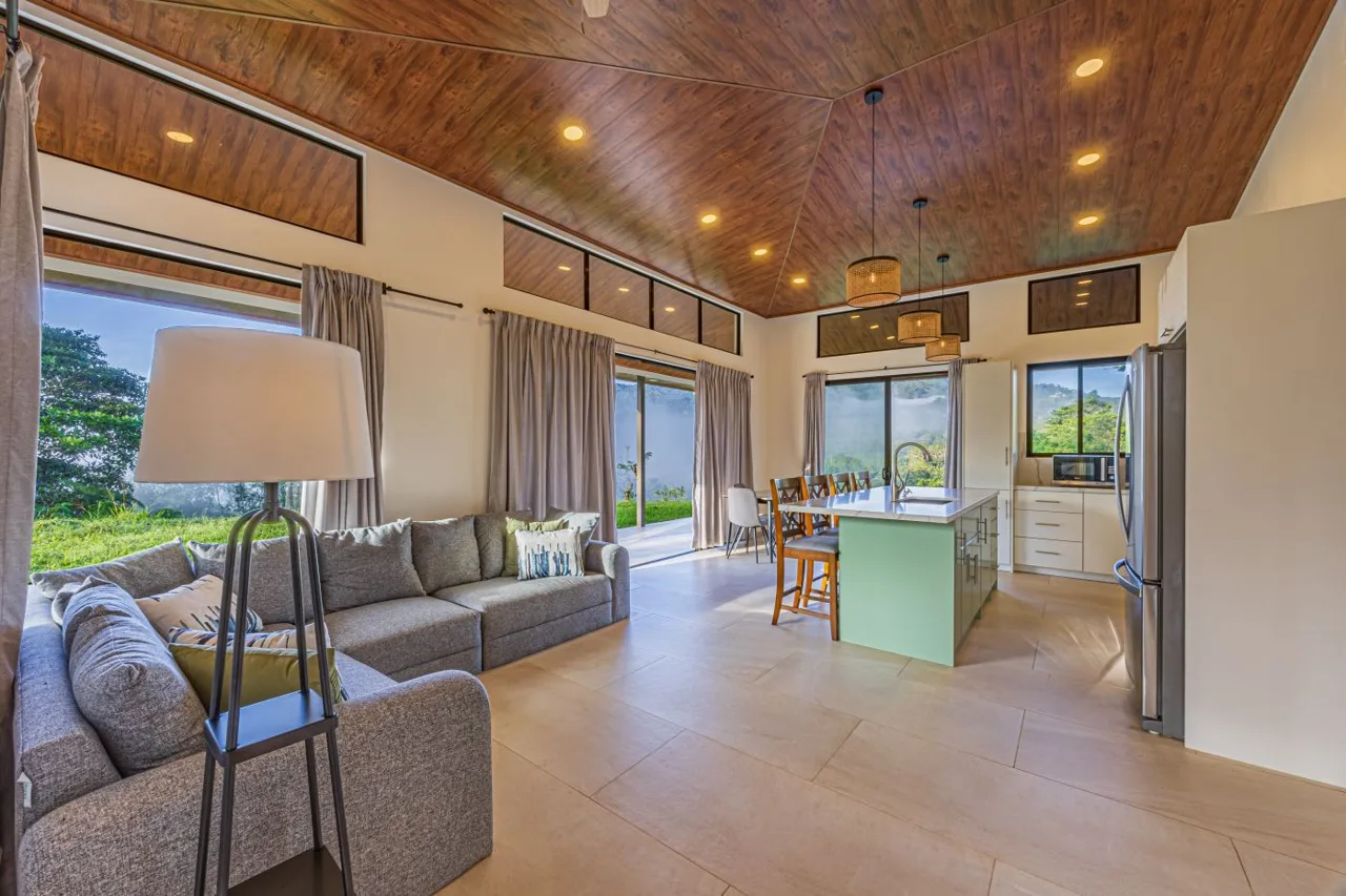 Beautiful Brand New Home for sale on 5 Acre in Quepos Costa Rica
