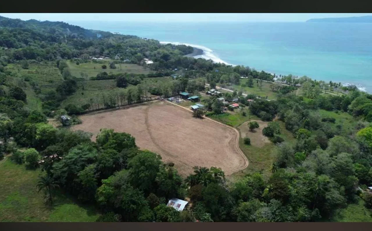 Perfect land for the development of a resort of your dreams