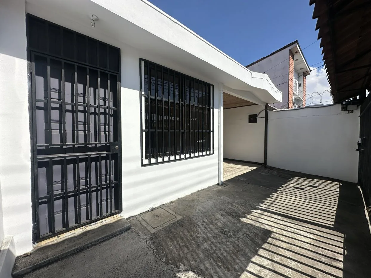Commercial Property on High-Traffic Street – Tibás Downtown | Commercial Zoning — photo 3