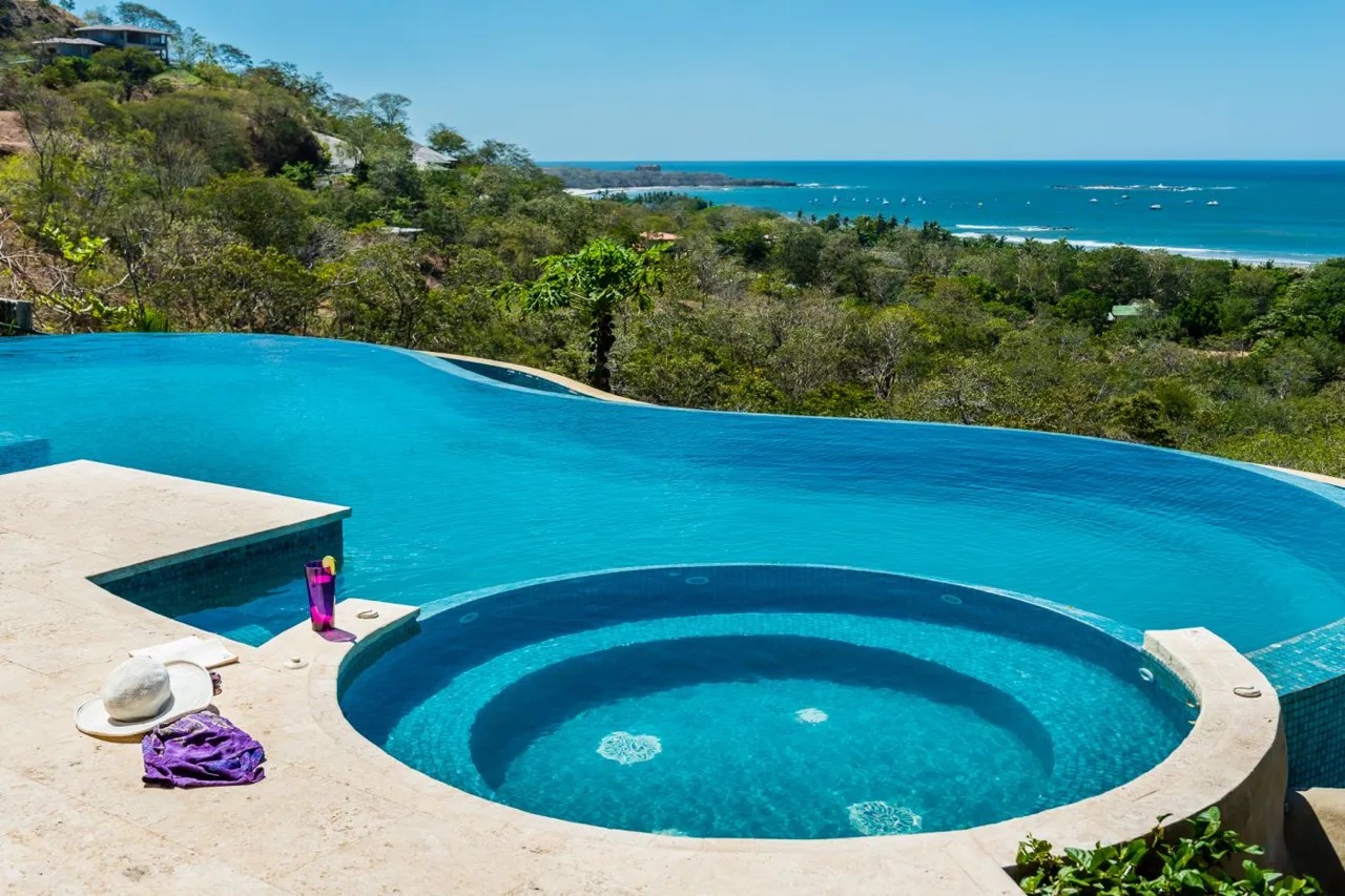 Casa del Atardecer ~ Luxury Ocean View Estate in Senderos — photo 4