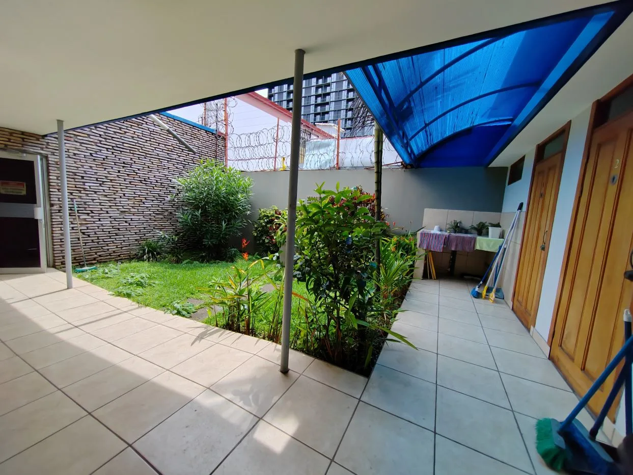 Commercial premises/office or medical center, with excellent location and development. — photo 2