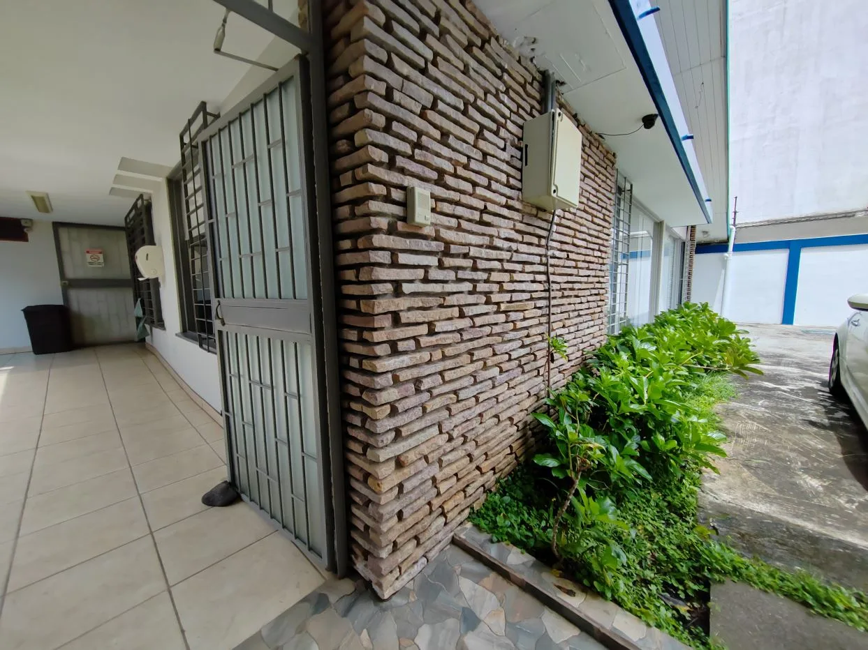 Commercial premises/office or medical center, with excellent location and development. — photo 3