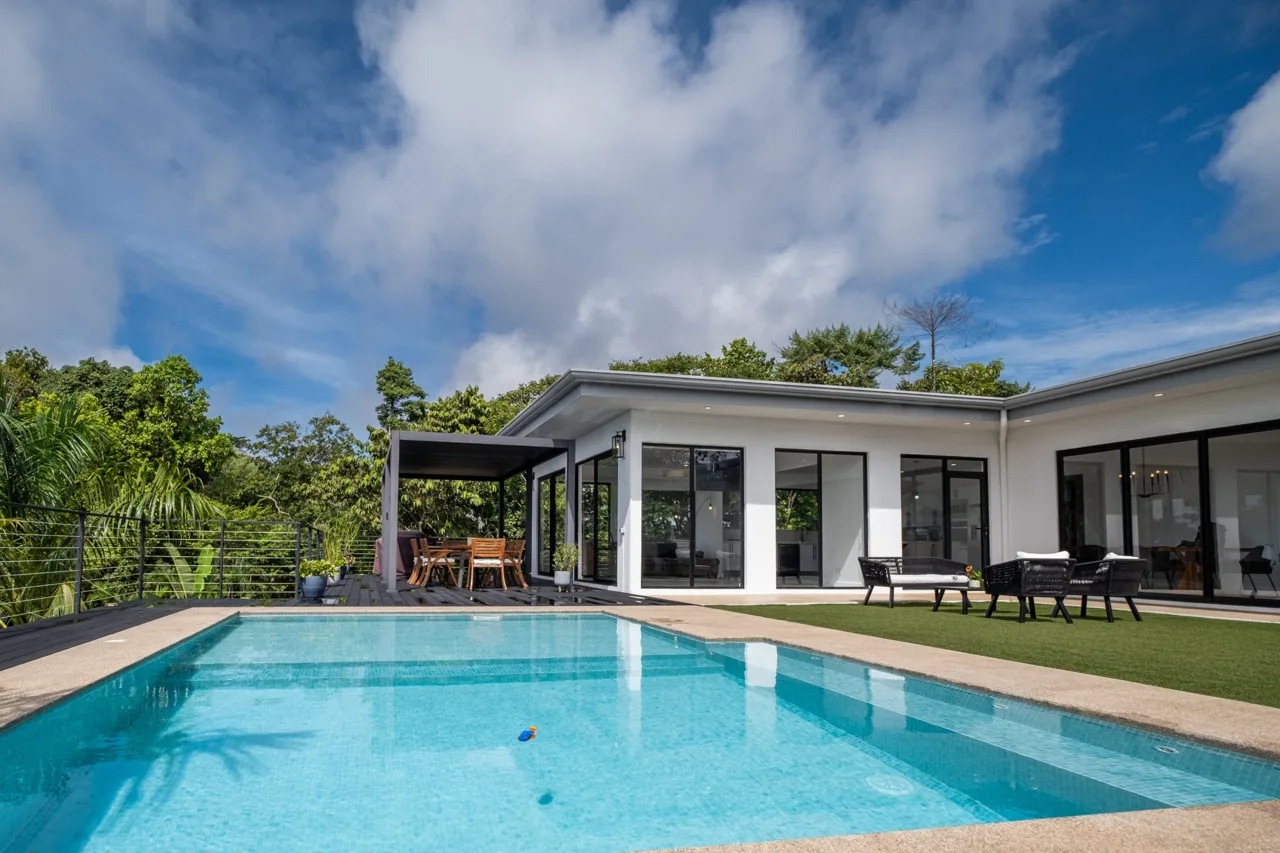 Private Oceanview Estate