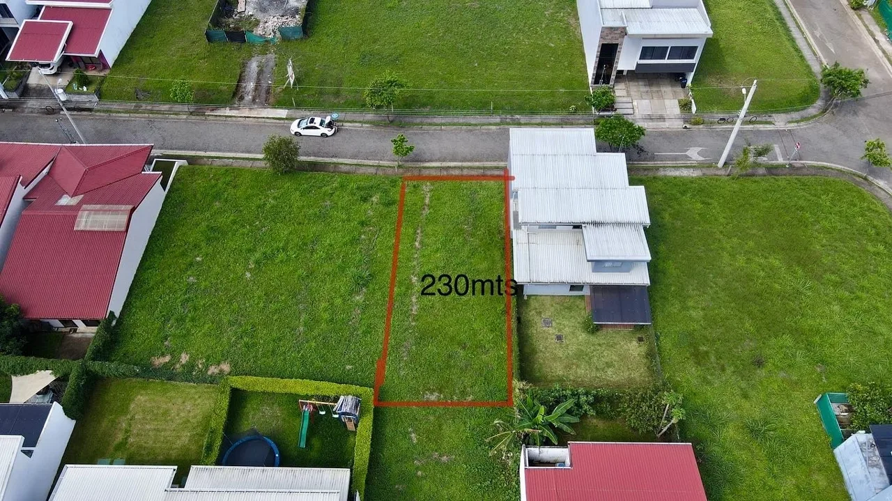 Lot for Sale, Grecia, Gated Community