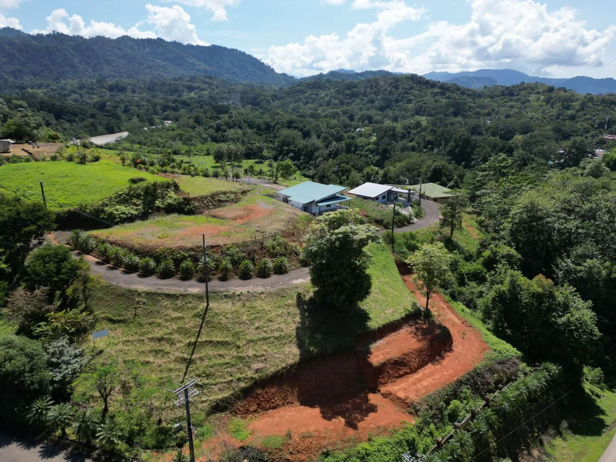 Lot L-44 Gated Community / Londres Manuel Antonio