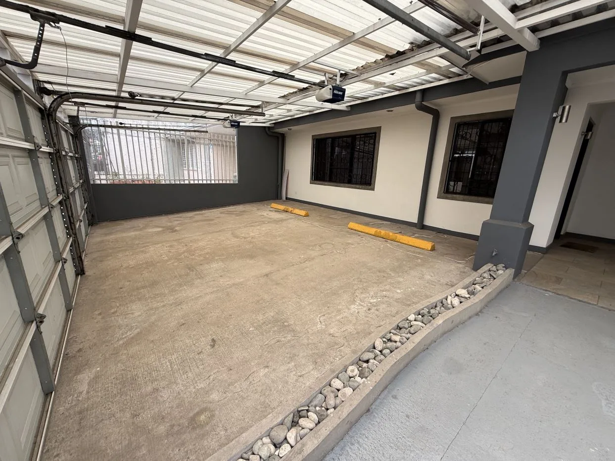 Property for Sale in Guadalupe – Excellent Location — photo 3