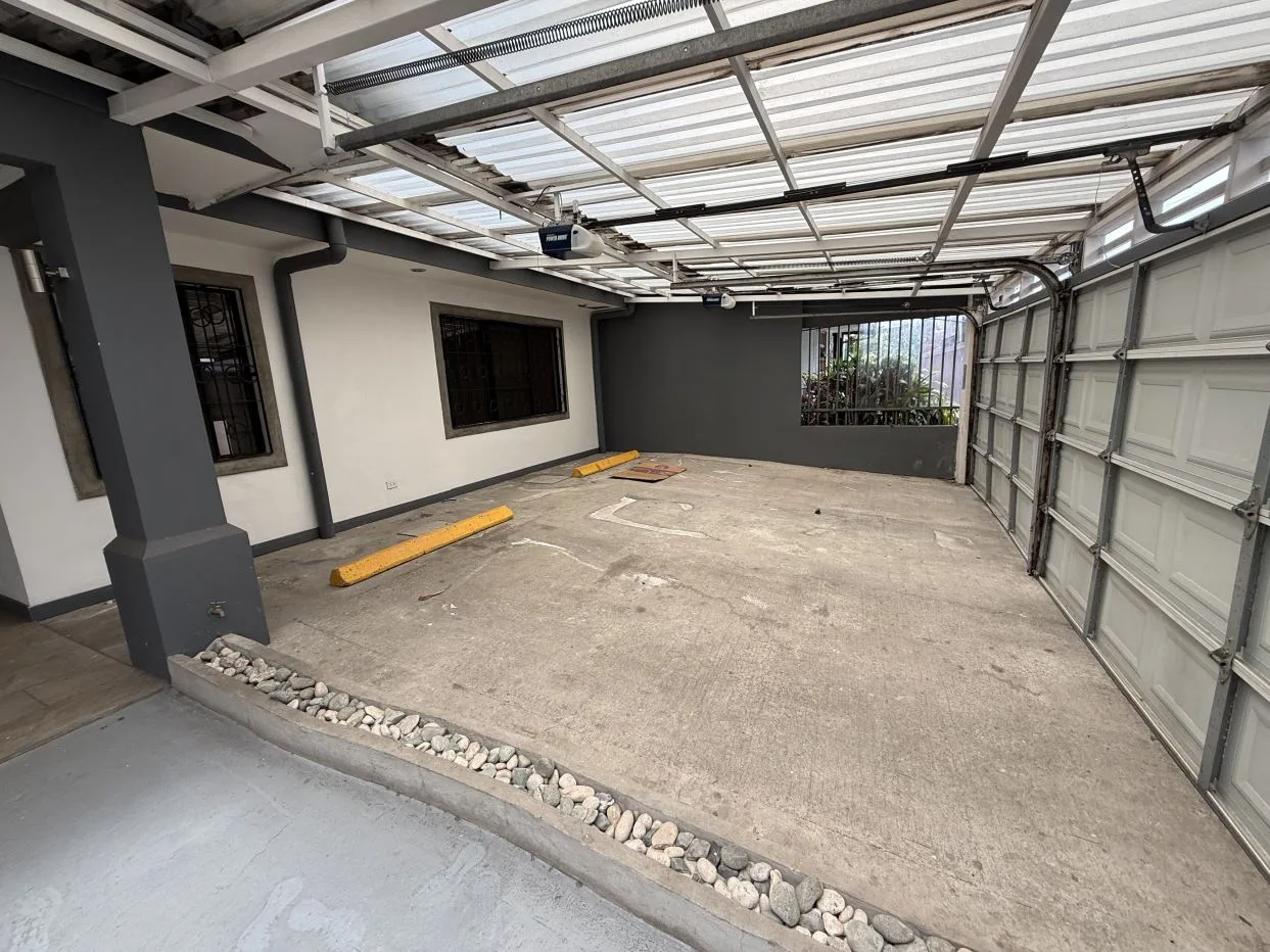 Property for Sale in Guadalupe – Excellent Location — photo 4