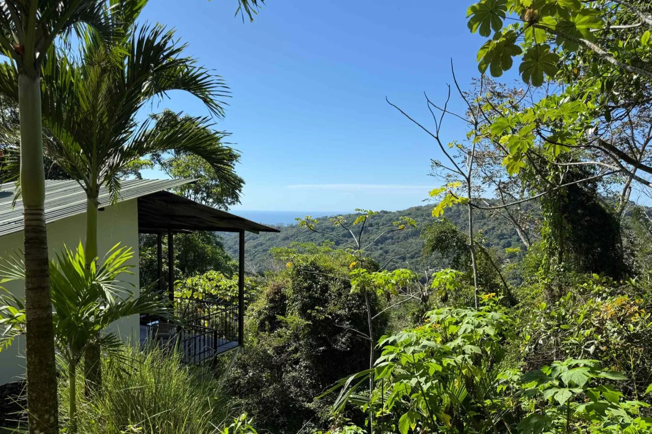 Coastal Jungle 2-Bedroom Sanctuary Home in Lagunas above Dominical Costa Rica