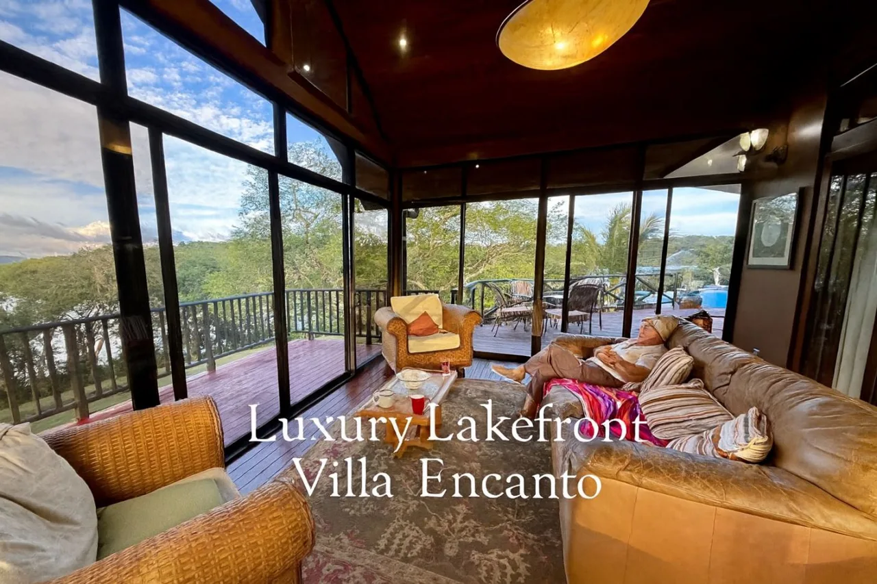 Luxury Lakefront Villa at Lake Arenal