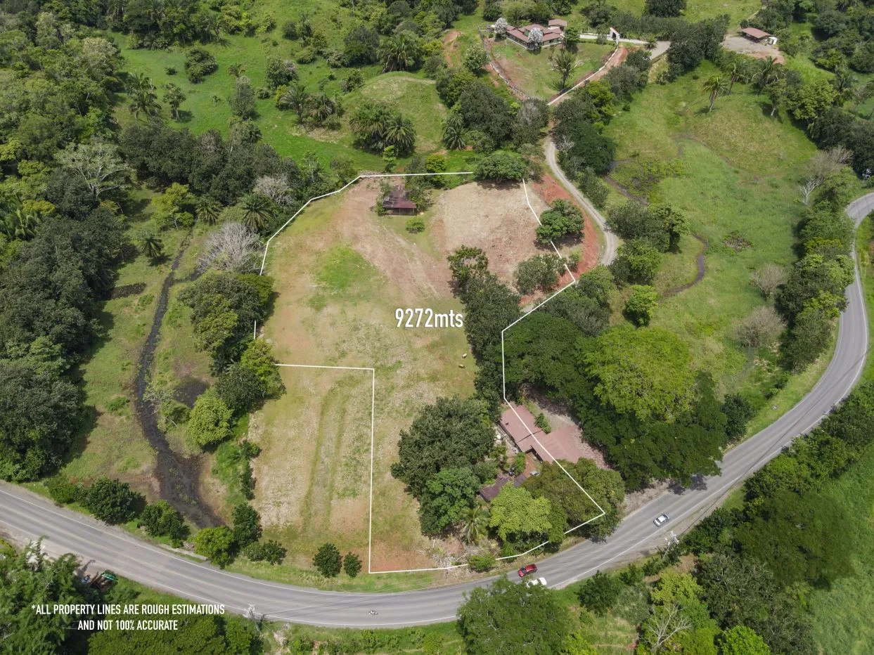 Quepos - 2.3 acres of prime real estate - commercial and residential property