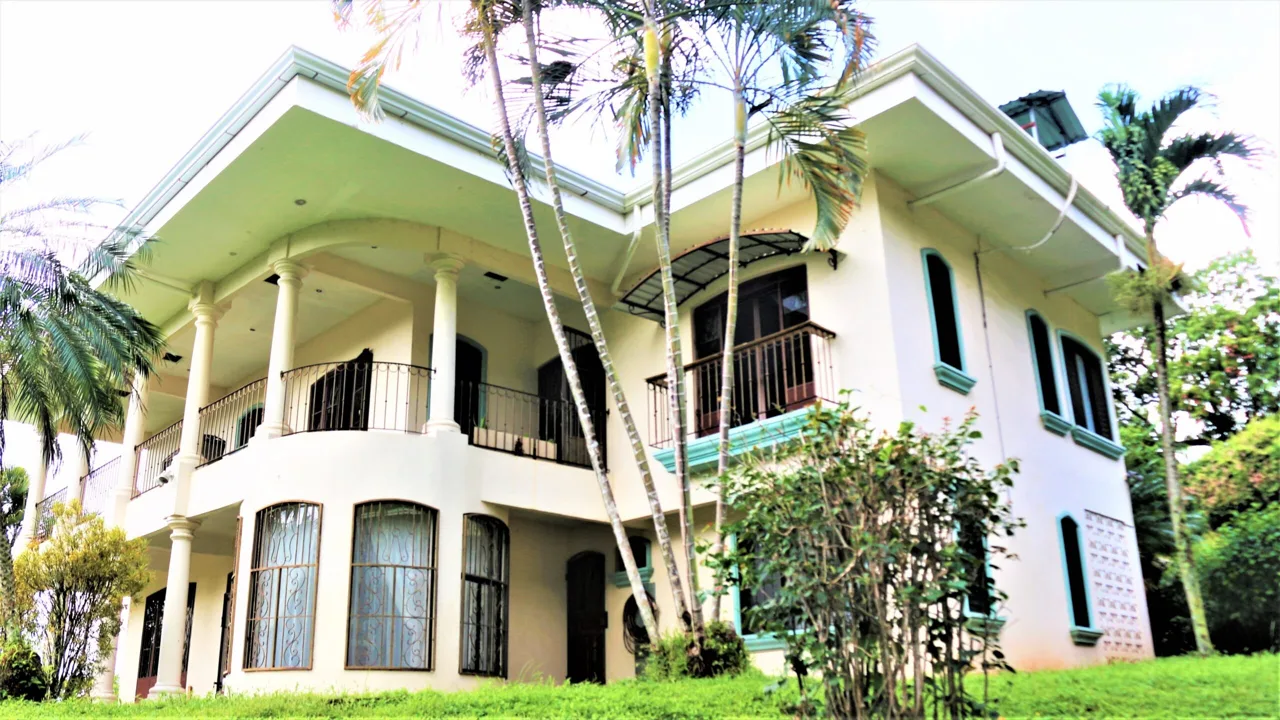 HERMOSA RESIDENCIA | 3 CASAS | San Mateo Alajuela Costa Rica