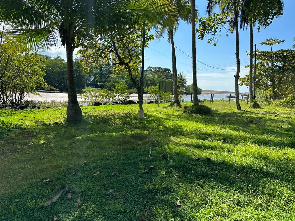 Jaco Beach Large River Lot by the Shore