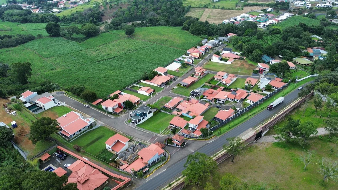 FOR SALE-Lot in Prado Real Gated Community, Tacares, Grecia, Alajuela