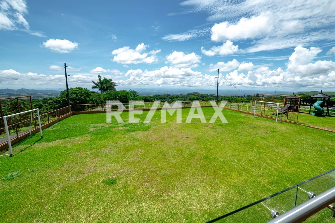 Mansion Morena 8 bedroom Luxury Estate for Sale near Lake Arenal Costa Rica