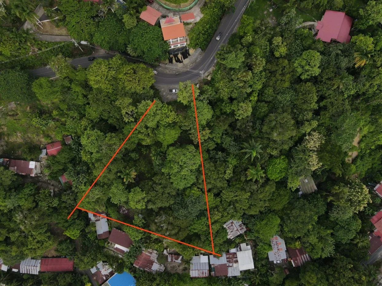 0.87 Acres of Prime Land in Manuel Antonio (commercial and residential)
