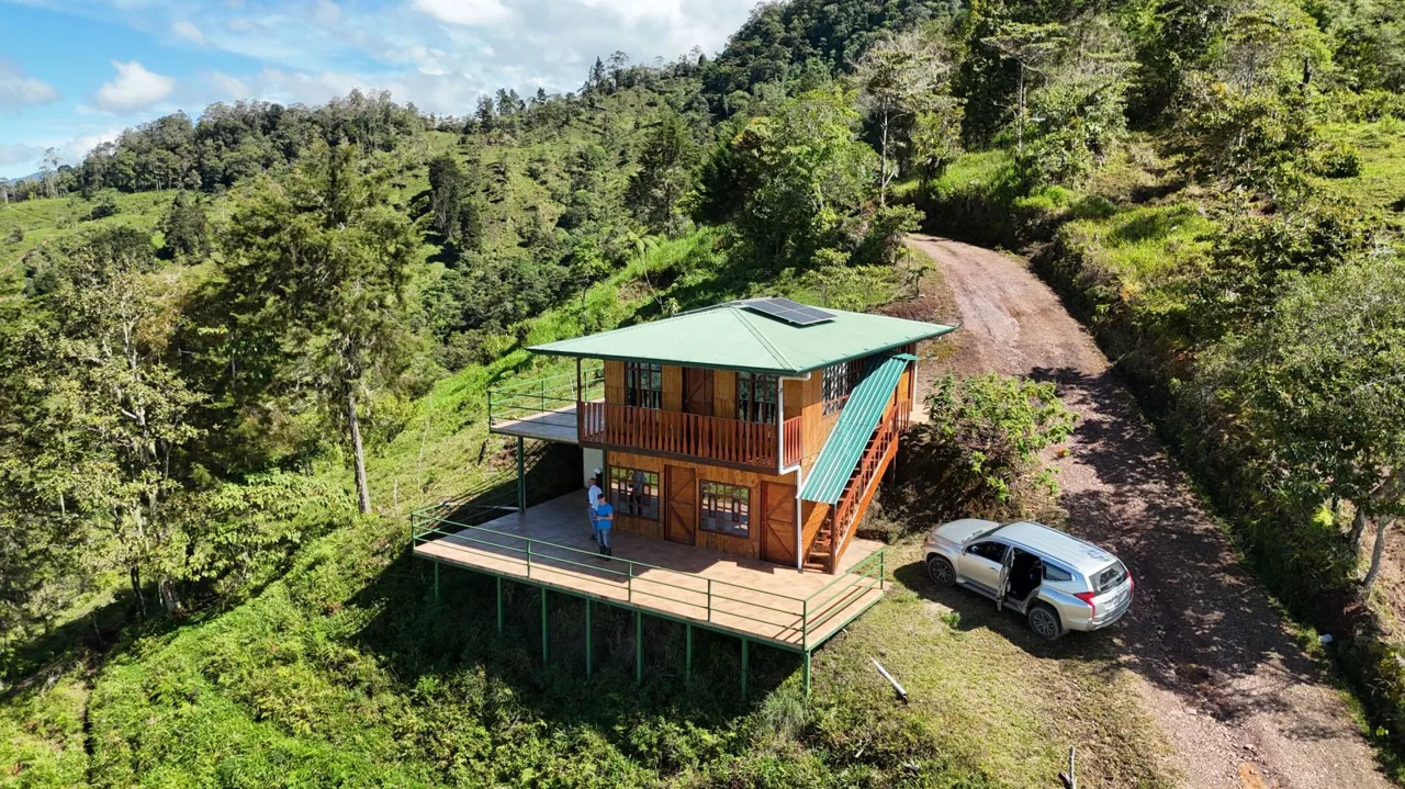 High-Altitude Cabin For Sale - Stunning Views &amp; Immersive Great Nature Above 1,500 Masl — photo 4
