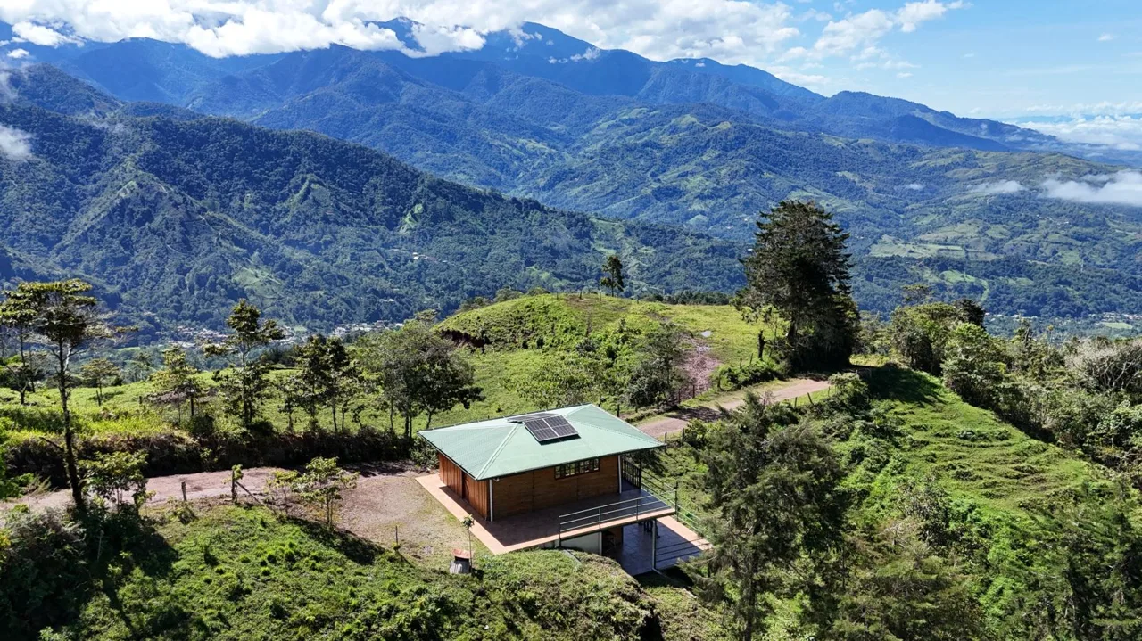 High-Altitude Cabin For Sale - Stunning Views &amp; Immersive Great Nature Above 1,500 Masl — photo 5