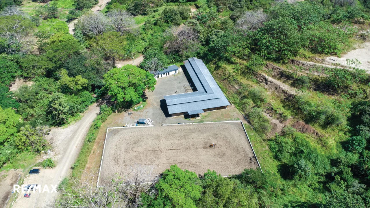 La Encantada: A Sustainable Oasis in Nosara