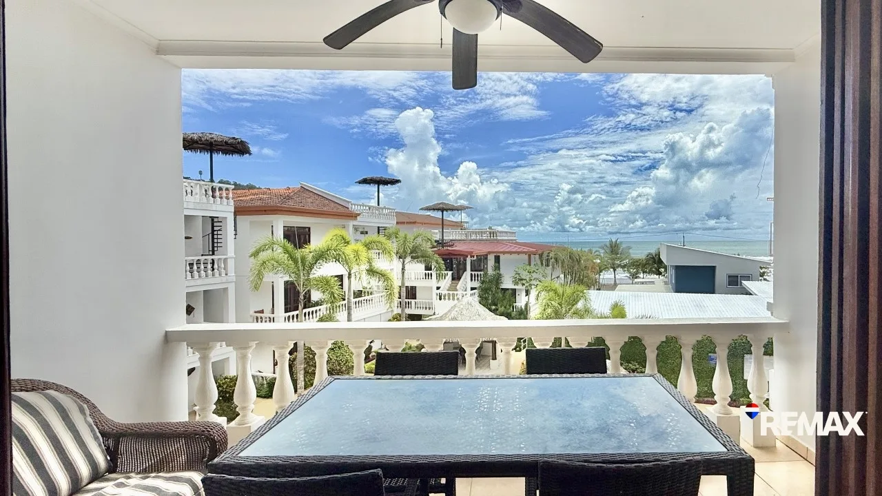 Beachfront Dream Condo Ocean View!