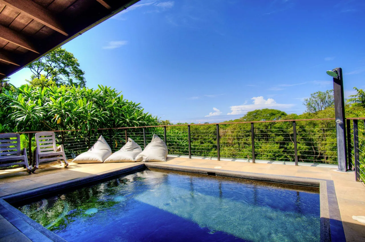Casa Siempre Verde, many possibilities for this seaview property in Playa Pelada