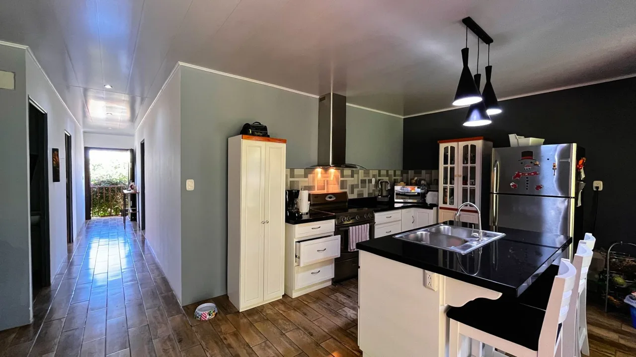 For Sale: 167 m² House | 454 m² Lot | Mountain Views &amp; Secure Perimeter | La Bonita de Rivas — photo 4