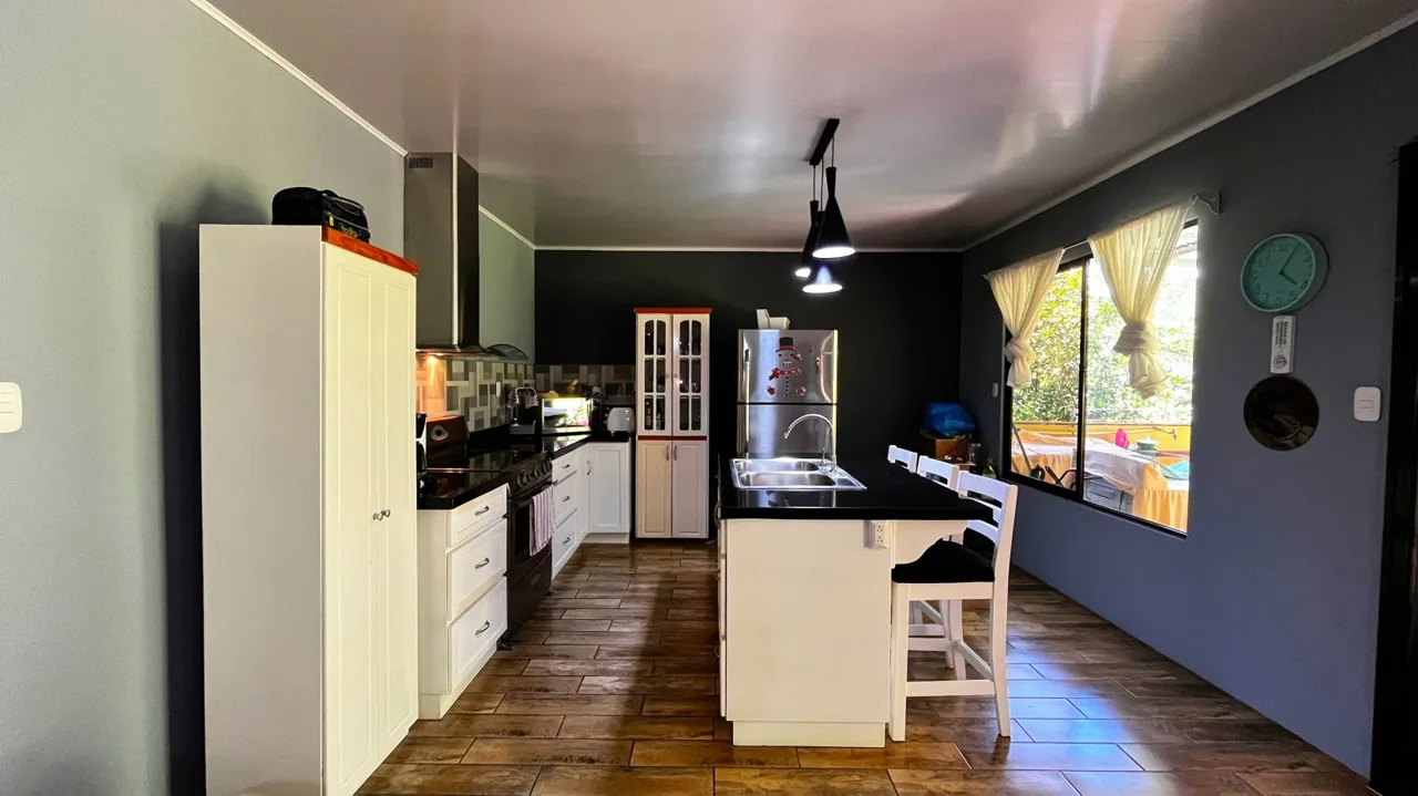 For Sale: 167 m² House | 454 m² Lot | Mountain Views &amp; Secure Perimeter | La Bonita de Rivas — photo 5