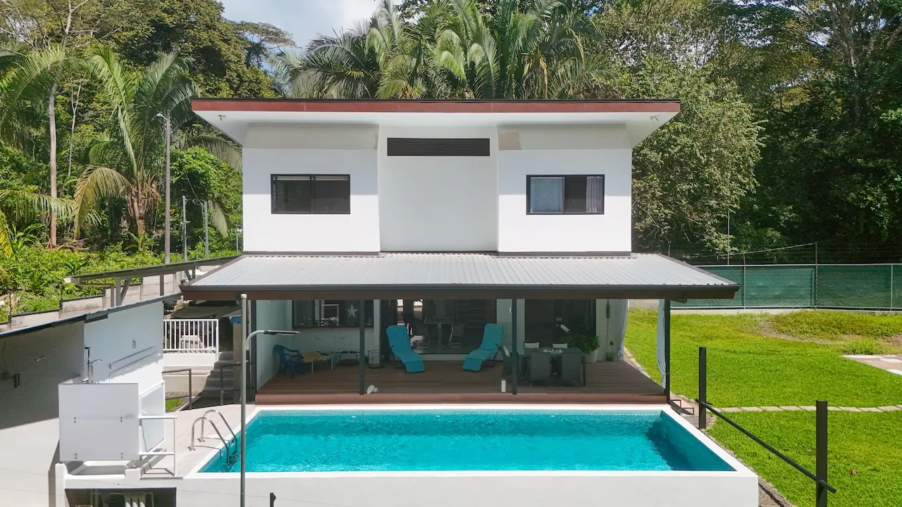 Modern 3-Bedroom Home with Pool in Villas Xihu, Esterillos Oeste House 31A