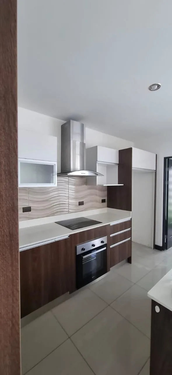 House for Sale | San Miguel de Heredia 2 levels — photo 2