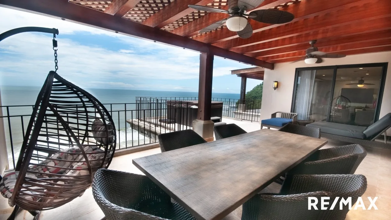 Croc’s Casino Luxury Penthouse