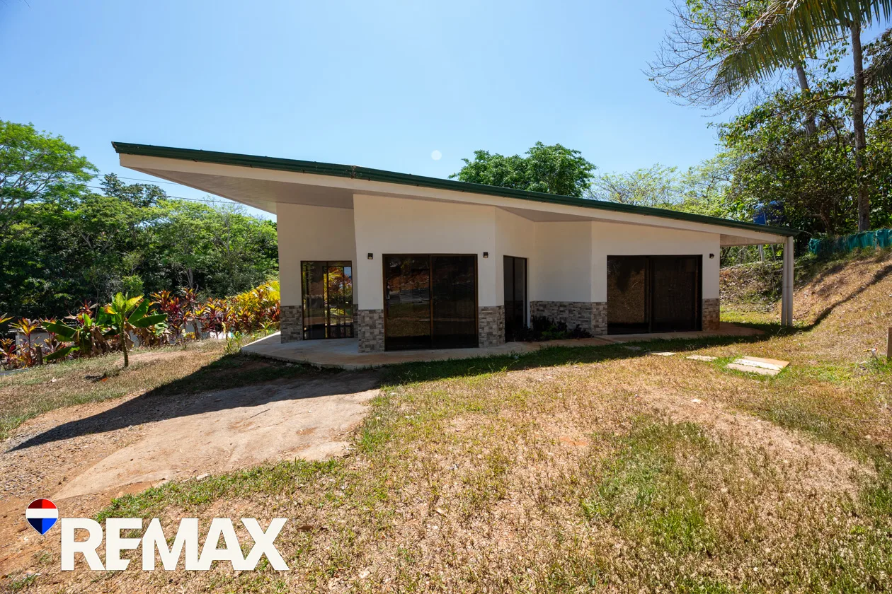 Affordable Home | Big Lot | Xihu Esterillos Oeste