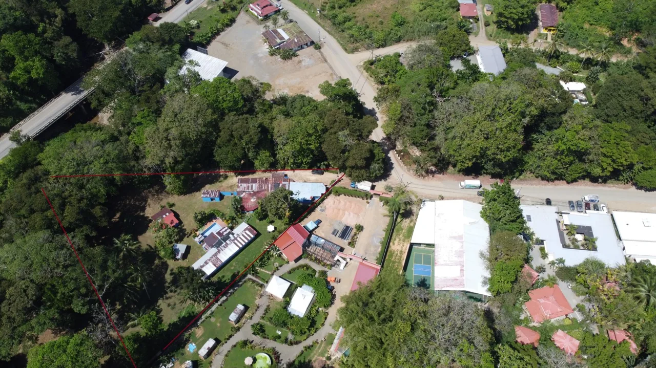 Commercial lot in center of Ojochal