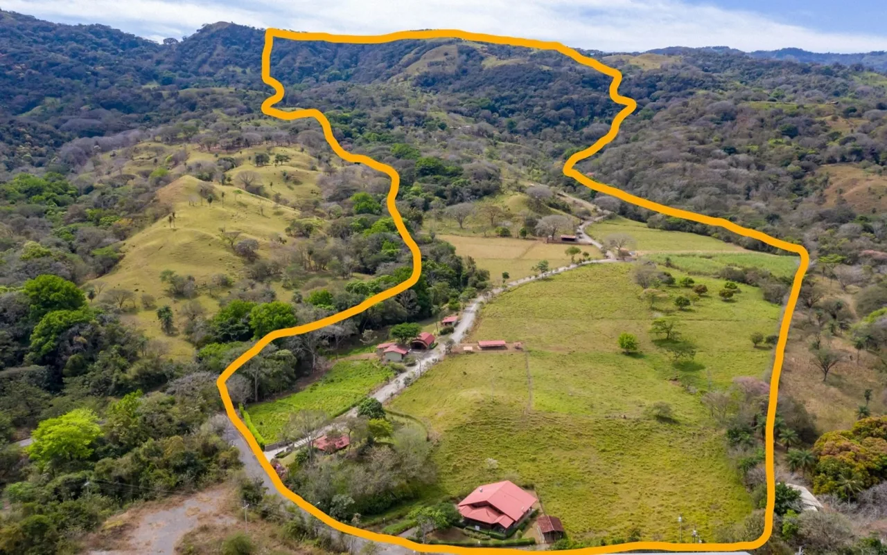 Entire 91 lot community with home, farm, commercial and restaurant for sale 10 min. from highway 27. — photo 2