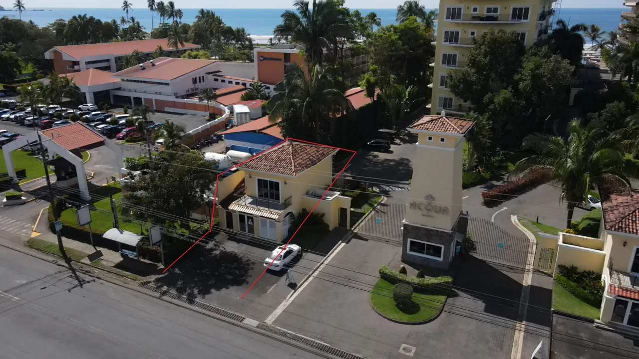 COMMERCIAL LOCAL I JACO BEACH AVENUE I PRIME LOCATION