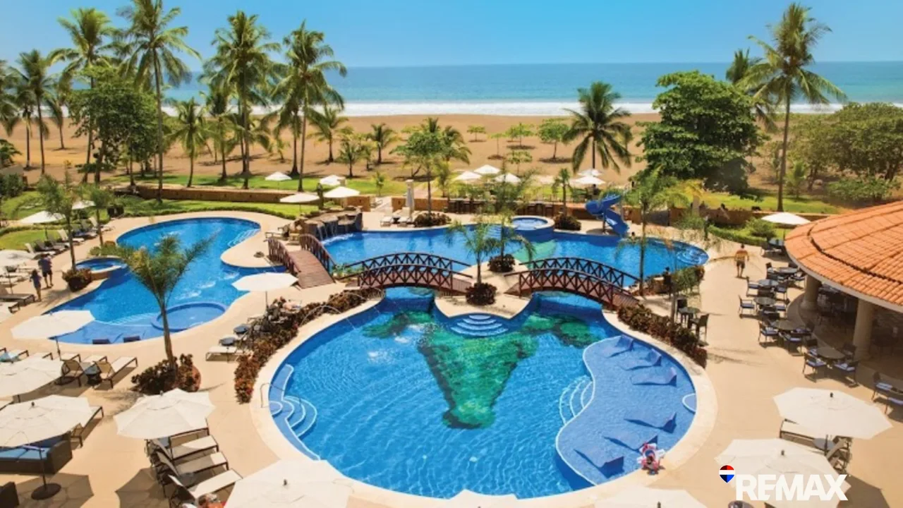 Modern 1-Bedroom Condo on the 11th Floor at Croc’s Casino Resort – Beachfront Luxury in Jaco