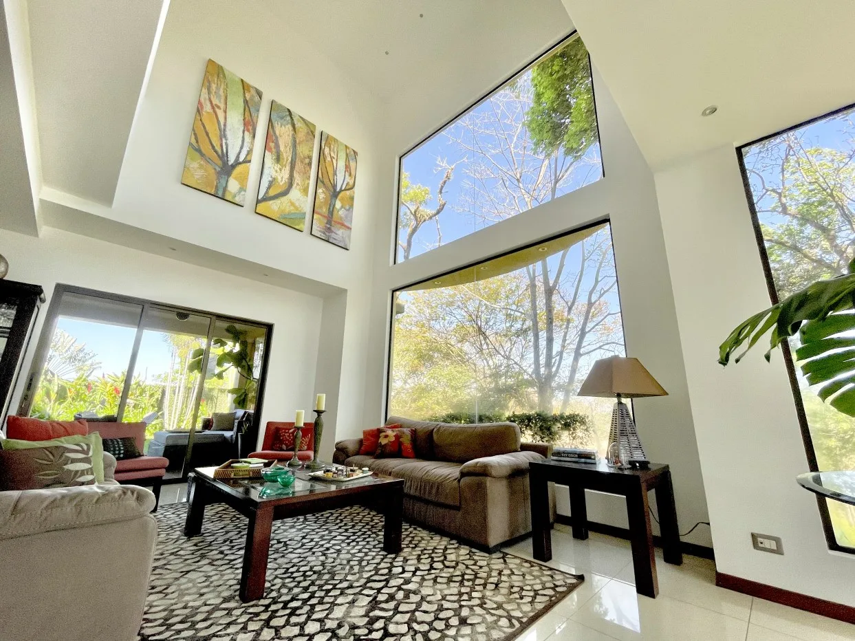 FOR SALE-Spectacular house in GATED COMMUNITY surrounded by nature in CIUDAD COLON, San José, Costa Rica