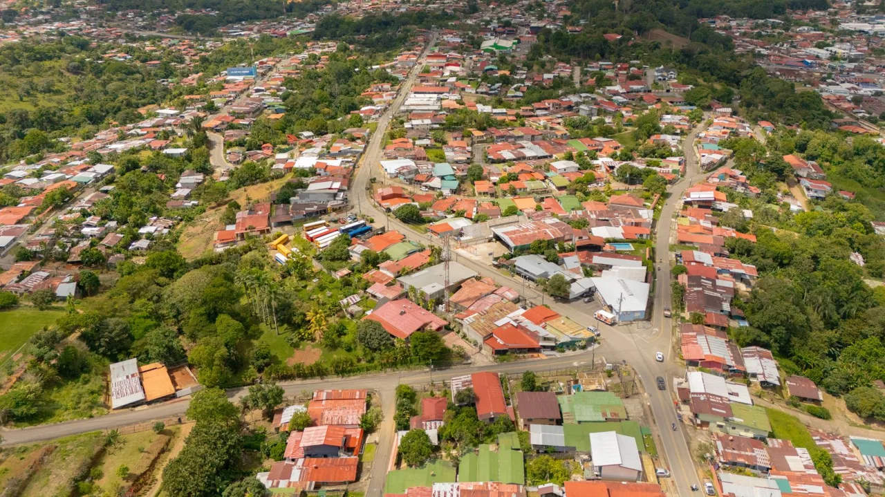 500 m² Commercial Property For Sale Barrio Sinaí, Pérez Zeledón Prime Location High Traffic Rental Income Potential — photo 4