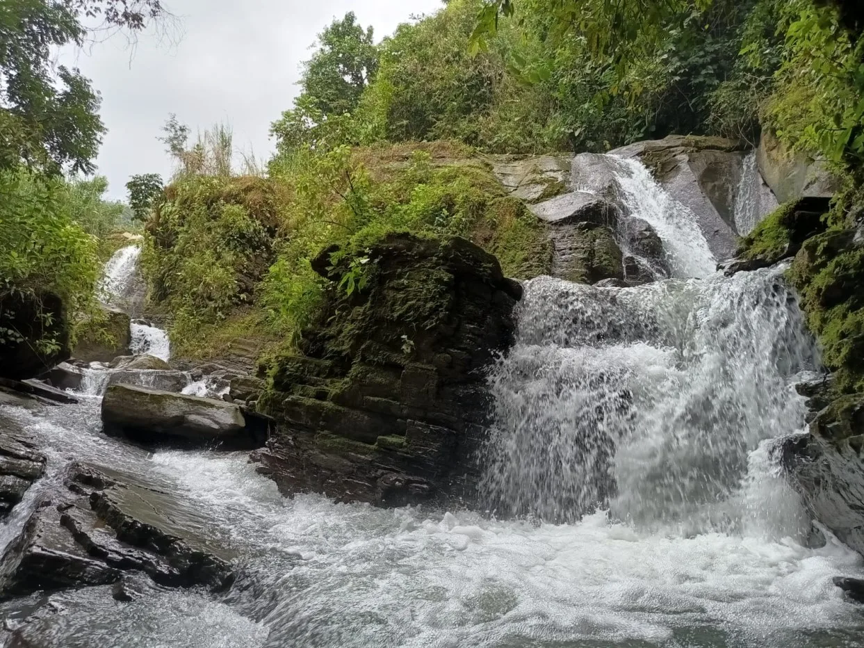 JUST REDUCED!! Waterfalls &amp; mountains - 3.5 Hectares near Dominical and Manuel Antonio