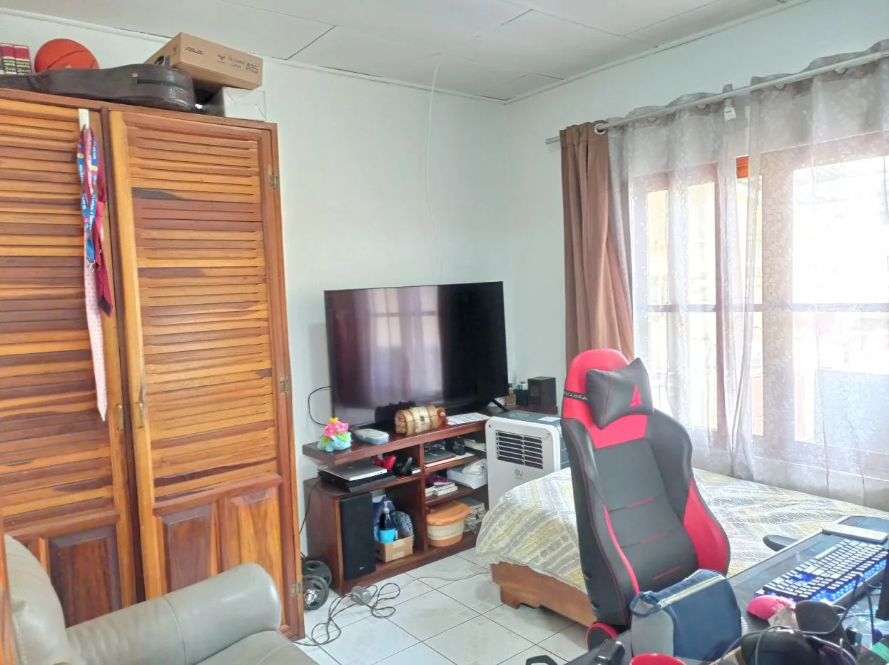 Strategically-located house near downtown San José in San Sebastián — photo 4