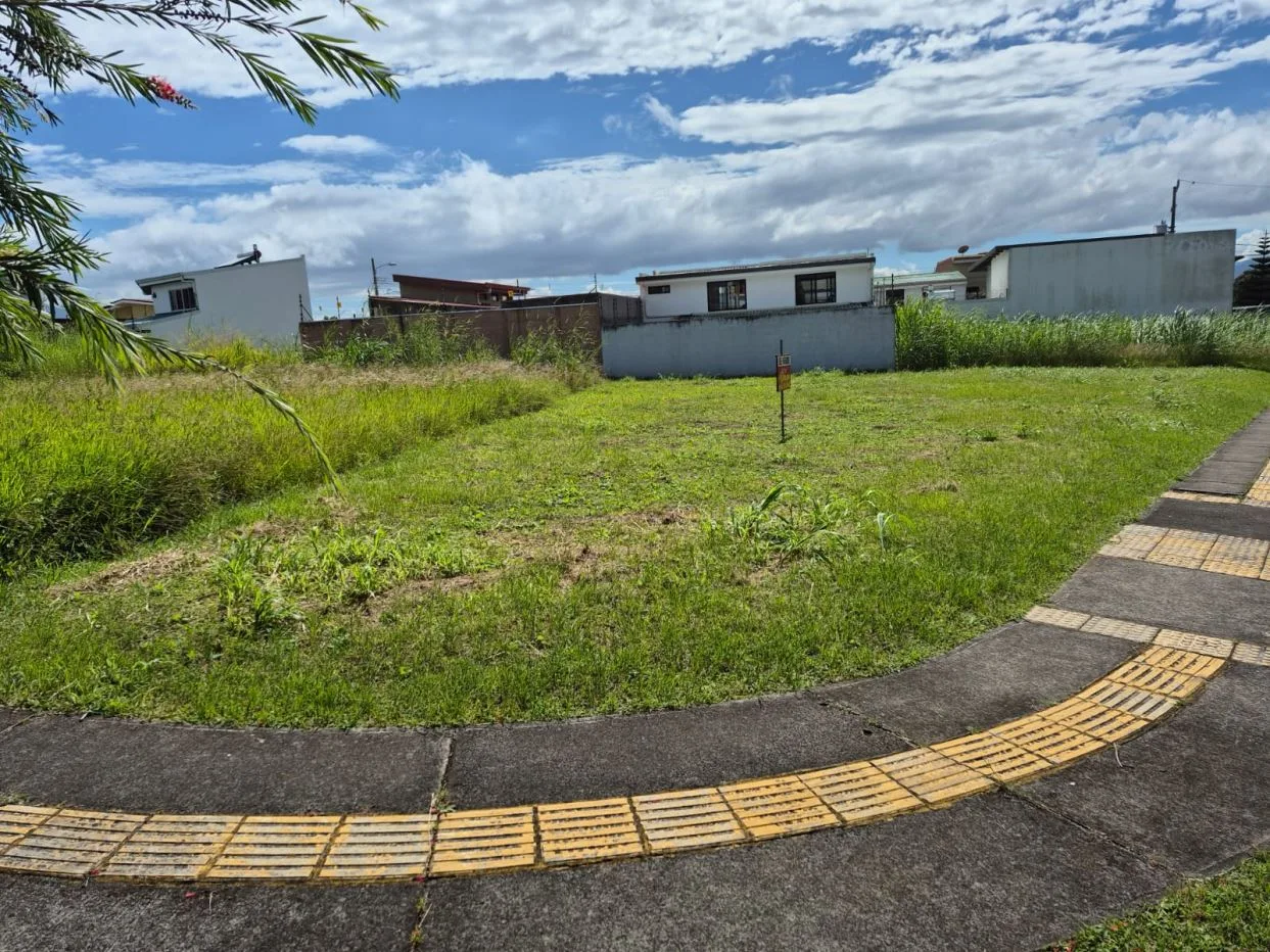 361 m² Lot for Sale in Residencial El Portillo, San Isidro de Heredia