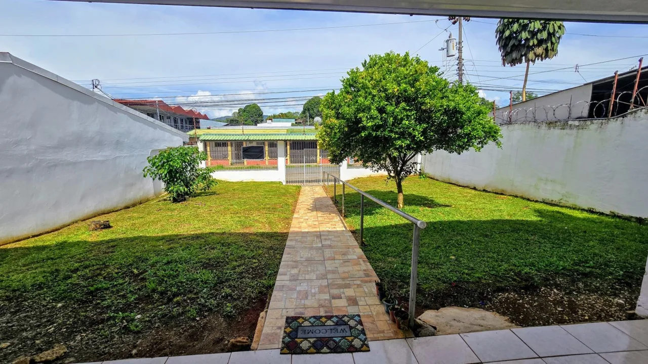 Beautiful home for sale with in a epic location in Perez zeledon Costa Rica — photo 2