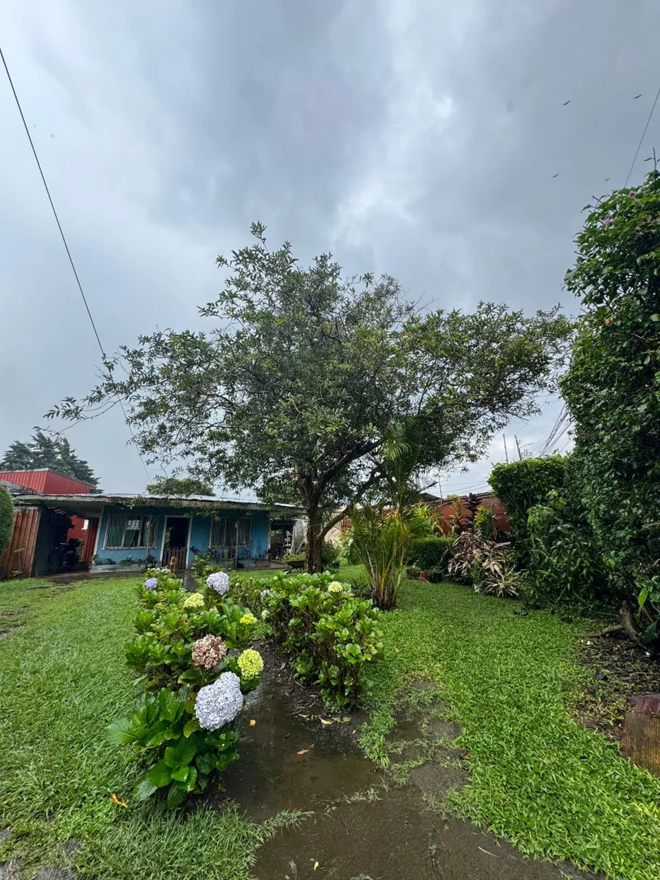 Opportunity in Paracito, Santo Domingo: 3,426 m² Lot with House — photo 3