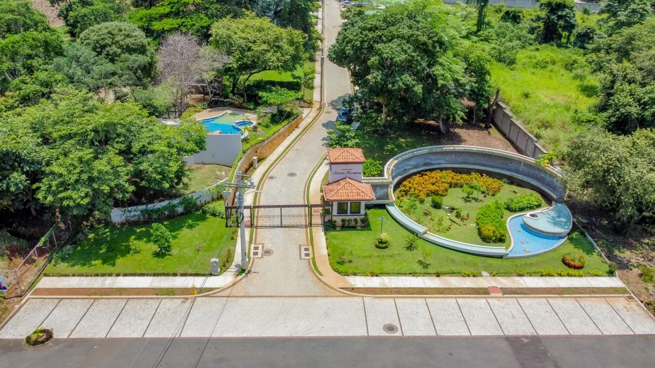 FIRE SALE: Monte Hermosa Lot Close to Coco Center
