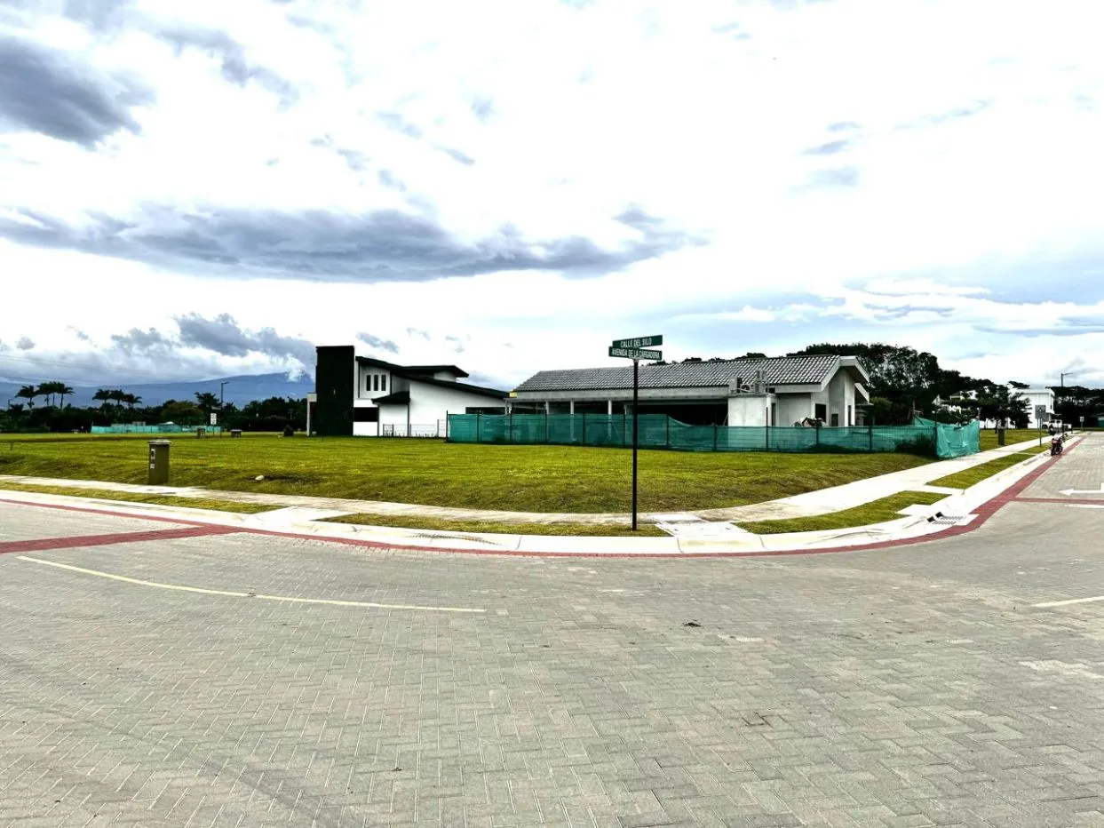 Premier Corner Lot in Condominio Los Reyes, La Guacima