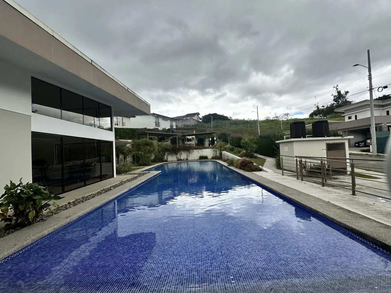 Prime Flat Lot for Sale in Beautiful Gated Community in Goicoechea — photo 5
