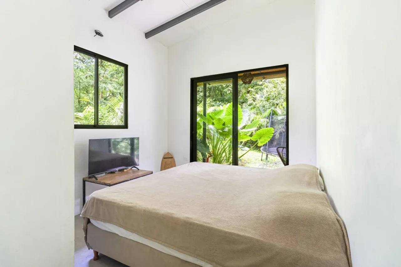 Natural Charm and Comfort in Cabuya: Property with Great Potential